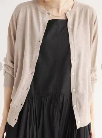 이에나 린넨 크루넥 가디건