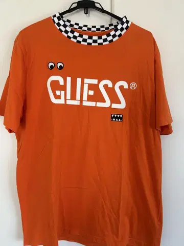GUESS 티셔츠 M 사이즈
