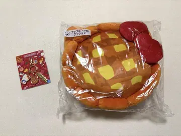 헬로키티 애플파이 모양 쿠션 키링
