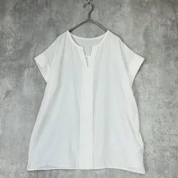 편집 중 어반 리서치 도어즈 블라우스 반팔 여름