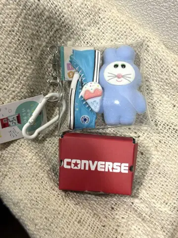 가챠 파우치 컨버스