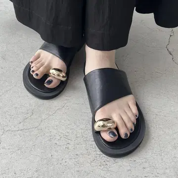 메탈 플립플랍