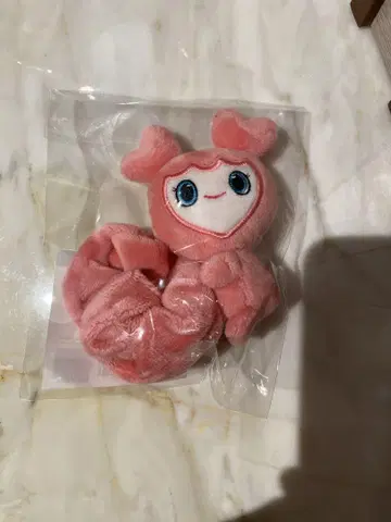 twice this is for 서울 콘서트 스크런치 허벅지