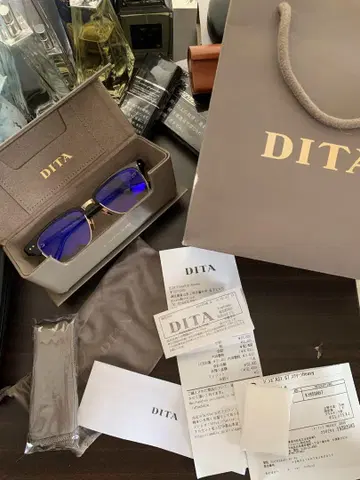 DITA 블랙/골드 안경