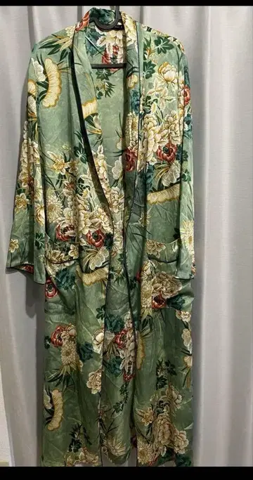 ZARA 자라 가운