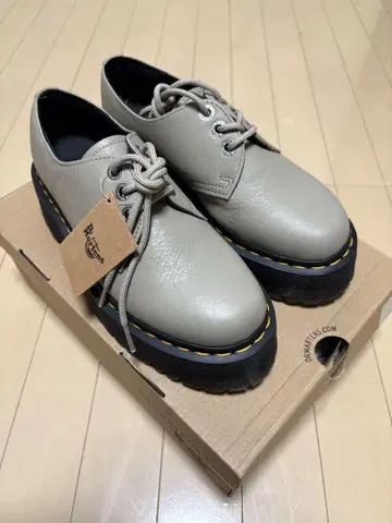 닥터 마틴 UK6 1461 Quad II WARMED STONE