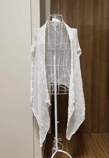 화이트 경량 주름 가공 시스루 가디건 오픈 프론트
