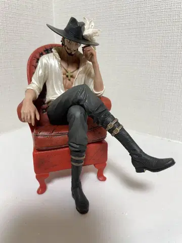 원피스 ONEPIECE 쥬라클 미호크 피규어 (박스 없음)