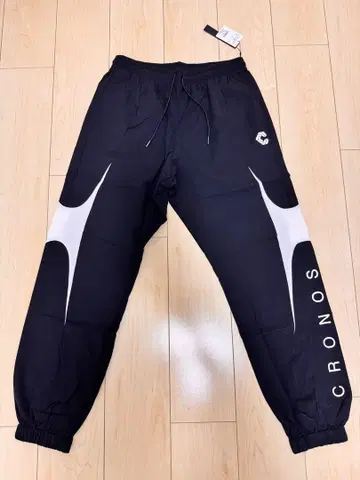 CRONOS 블랙 팬츠 로고