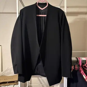UNITED TOKYO 블랙 테일러드 자켓 사이즈 1