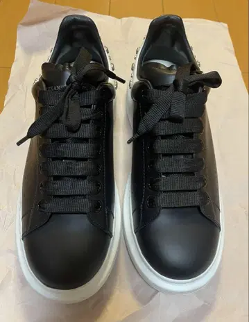 ALEXANDER McQUEEN 알렉산더 맥퀸 스니커즈