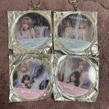 악마의 키스 아크릴 키링