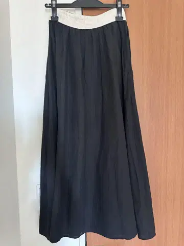 오닐 오브 더블린 린넨 스커트