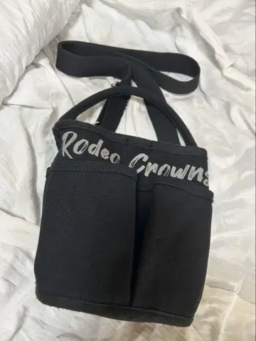 Rodeo Crowns 블랙 숄더백