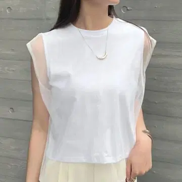 FUTIER LAND 레이어드 시어 튤 슬리브리스 탑