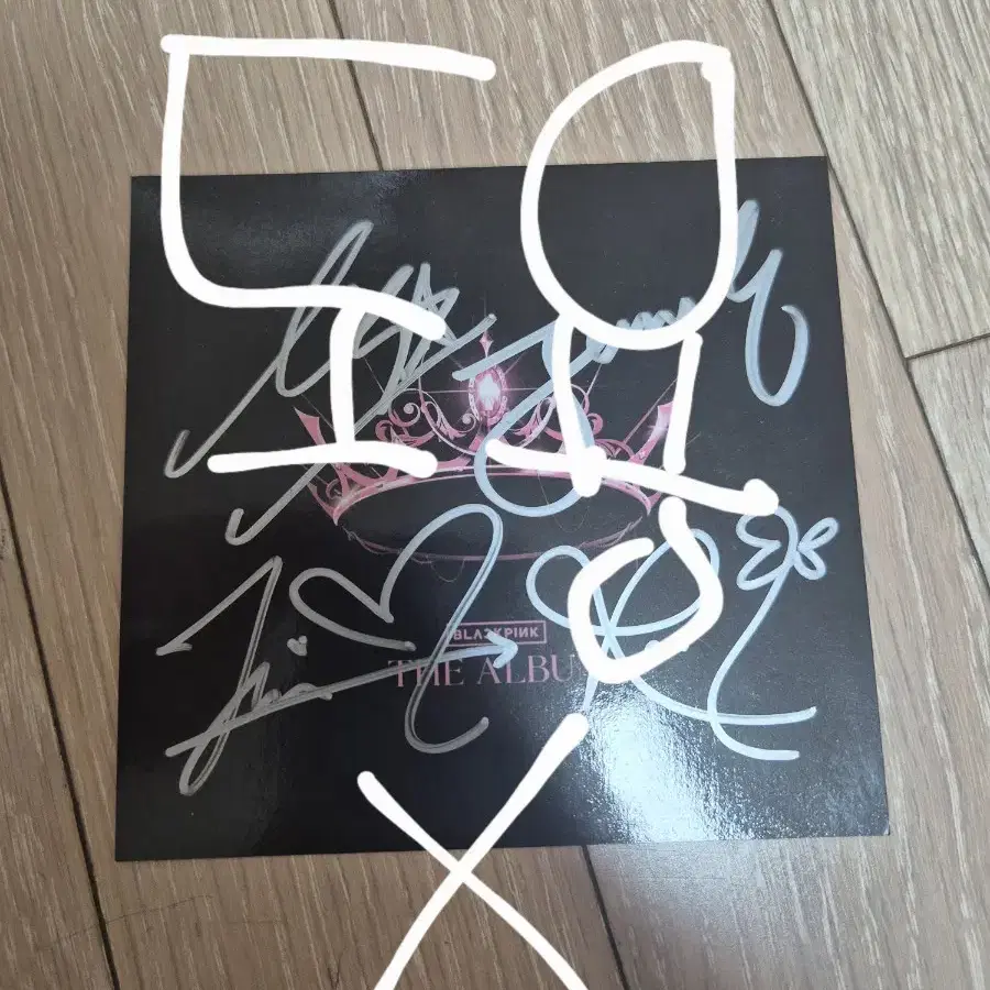 【値下げ中】BLACKPINK 直筆サイン BLACKPINK メンバー全員直筆サイン - メルカリ