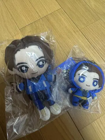 백야 육왕 변신 히어로 봉제 인형