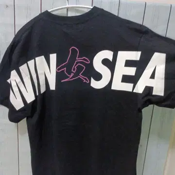 WINDANDSEA 윈드앤씨 블랙 티셔츠 텐진유 여자