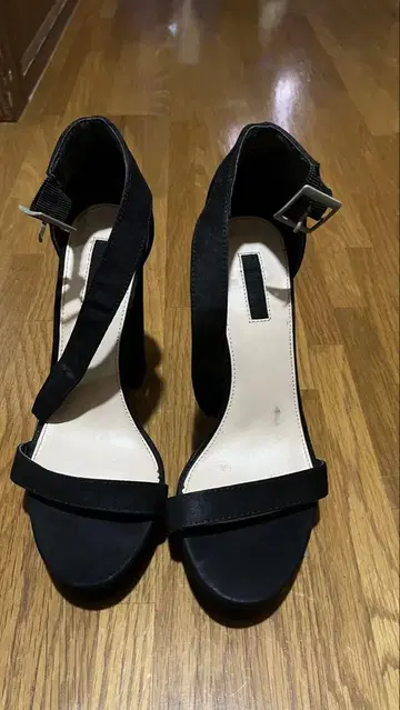 블랙 힐 샌들 스트랩 포함 24.5cm