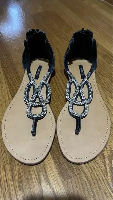 FOREVER 21 블랙 플립플랍 37