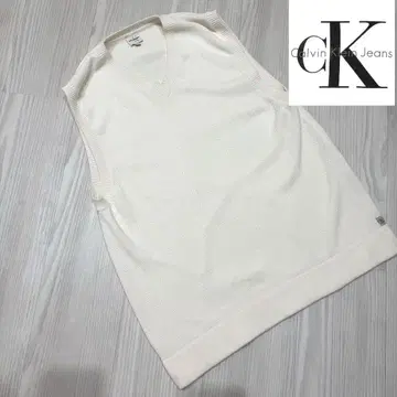 캘빈클라인 아이보리 슬리브리스 니트