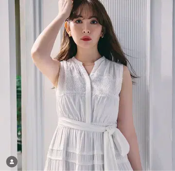 스칼라 레이스 트림 드레스 Herlipto