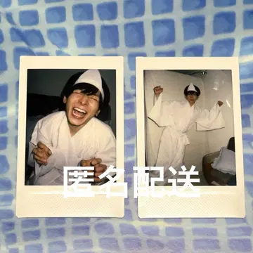 무카리 레이 폴라로이드 사진 2장