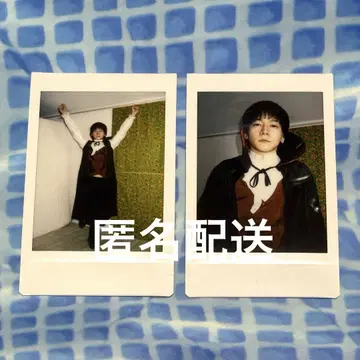 무카리 레이 폴라로이드 사진 2장