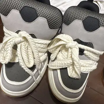 자라 그레이 스니커즈 40