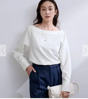 ur's 보트넥 블라우스 화이트
