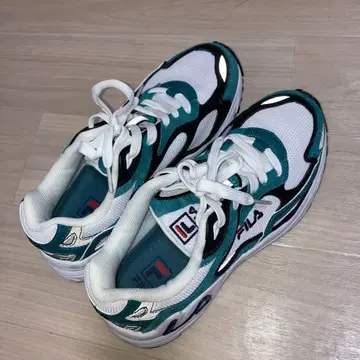 휠라 FILA 스니커즈 23cm