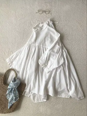 늑대와 올빼미, 부드러운 프릴 개더 블라우스