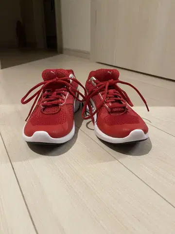 푸마 미사용 26cm