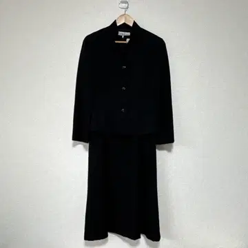 도쿄 소와르 자수 자켓 원피스 세트업