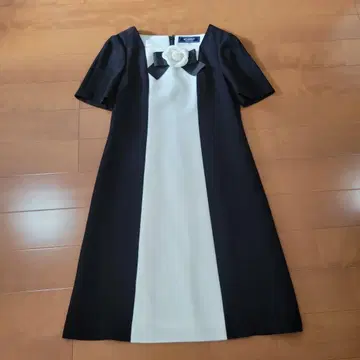 M's Gracy 원피스 38 바이컬러 새상품급 바이컬러 까멜리아