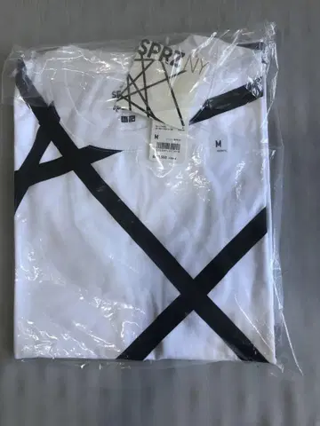 택 포함 유니클로 티셔츠 4장 세트