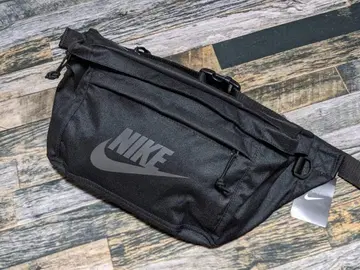 대용량 나이키 테크 힙백 블랙 바디백 힙색 블랙