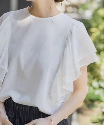 Spick and Span 패브릭 콤비 플레어 슬리브 풀오버