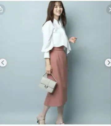 지아스그리티 체인 벨트 타이트 스커트 핑크 S