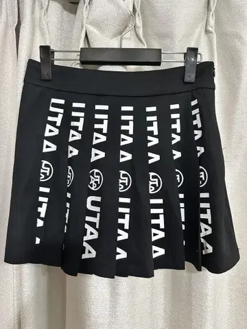 UTAA 플리츠 스커트 블랙 M 이너 포함