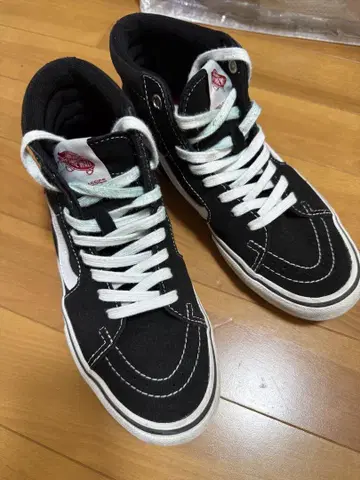 반스 SK8-HI PRO 스니커즈