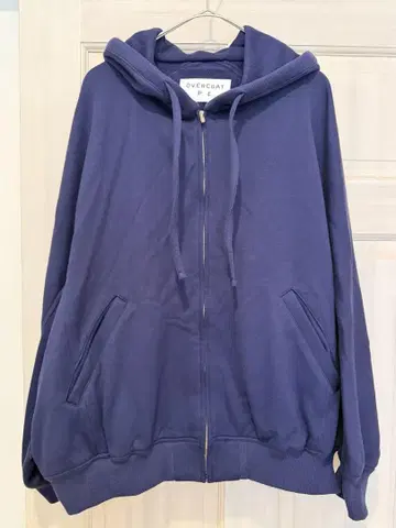 거의 새상품! OVERCOAT HOODIE