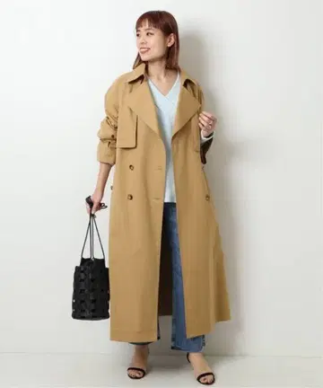 MANTECO 트렌치코트