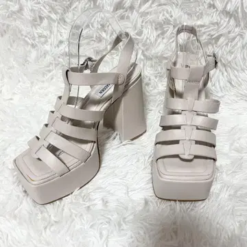 Steve Madden 스티브 매든 통굽 구르카 샌들 8M