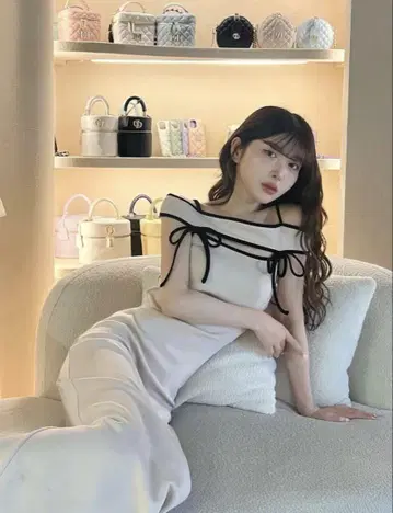 Darich 파이핑 오프 숄더 원피스