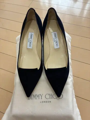 JIMMY CHOO 네이비 스웨이드 힐