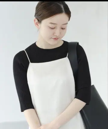 IENA 리브 크루넥 풀오버 블랙