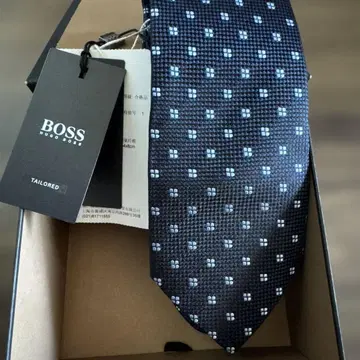 BOSS 네이비 도트 패턴 넥타이