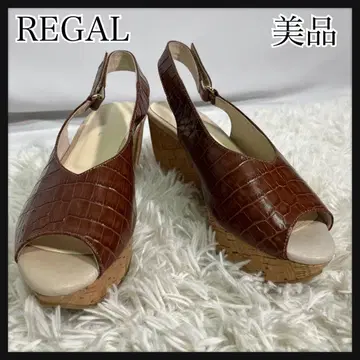 [새상품급] REGAL 브라운 오픈토 샌들 악어 엠보싱