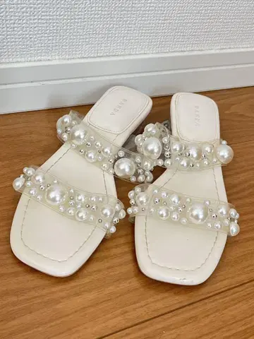 RANDA 화이트 펄 장식 샌들 S